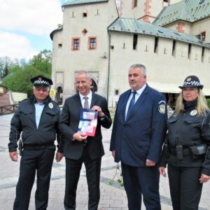 Zahájenie predaja 0 € bankovky vydanej pri príležitosti 30. výročia založenia Mestskej polície v Banskej Bystrici.