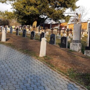 Obnovené hroby vojakov 2. svetovej vony - Rímskokatolícky cintorín na Námestí Š. Moysesa