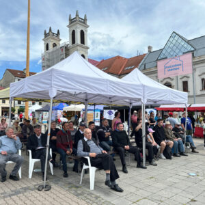 Pod jednou strechou 2025_10