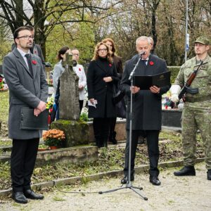 image00012-690c920a8ed2d